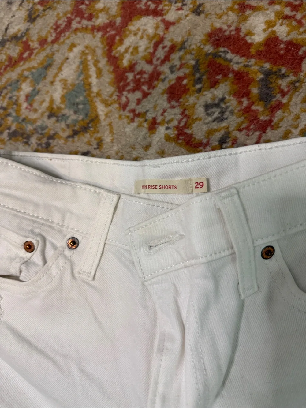 Levi's White and Black Distressed Denim Shorts STRETCHY! Size 29 - Picture 2 of 4
